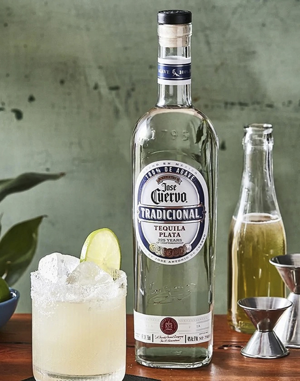 Cuervo Tradicional Plata